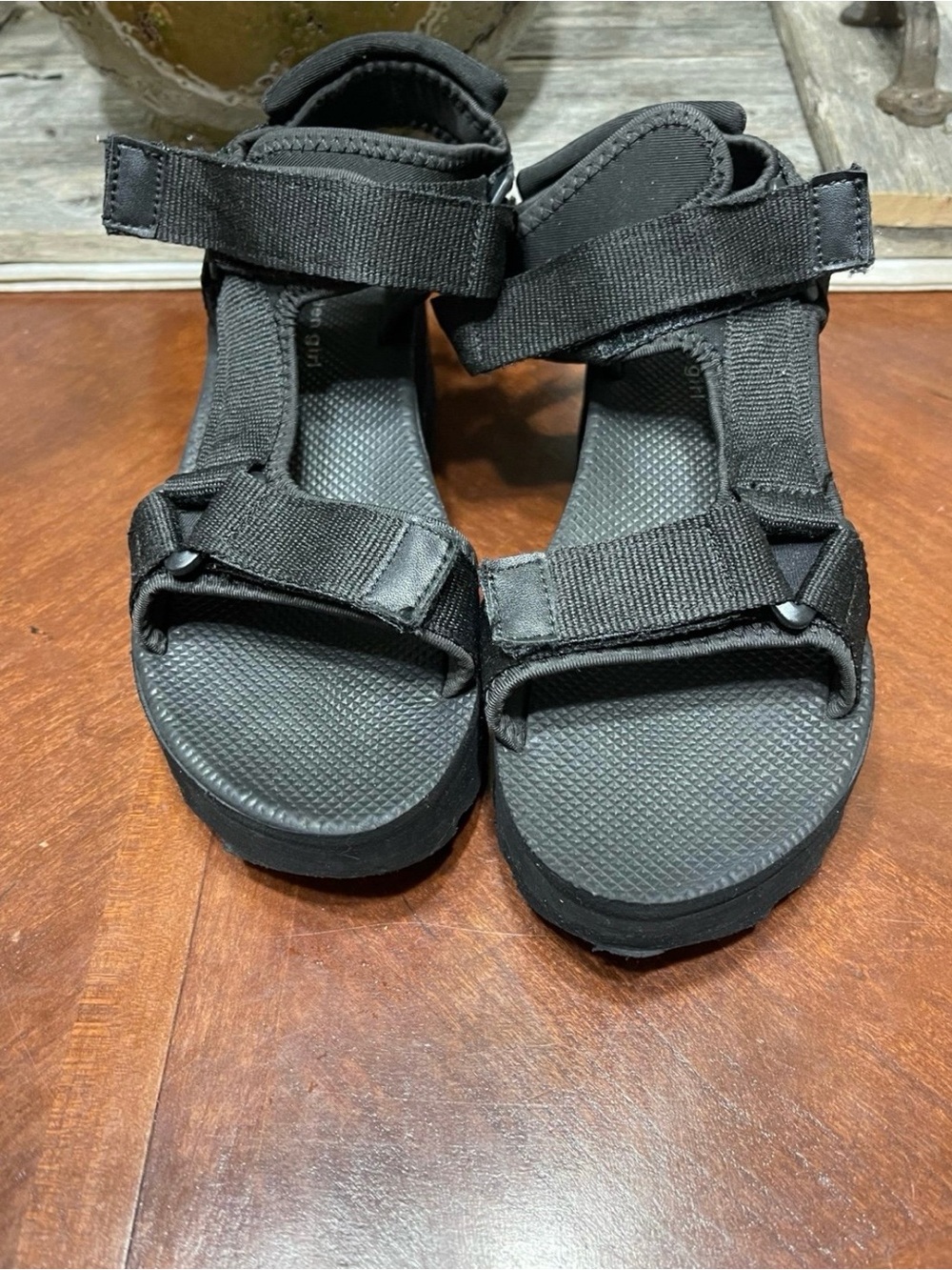 Madden Girl Blanchhe Velcro platform sandals - Picture 2 of 11